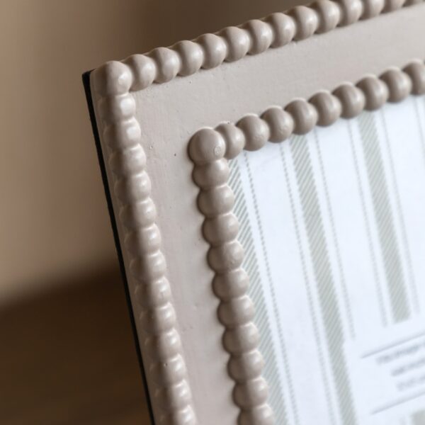 Cove Beaded Photo Frame