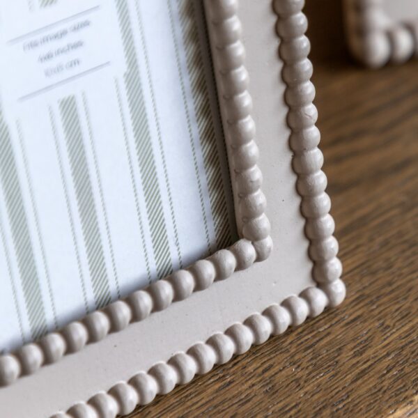 Cove Beaded Photo Frame